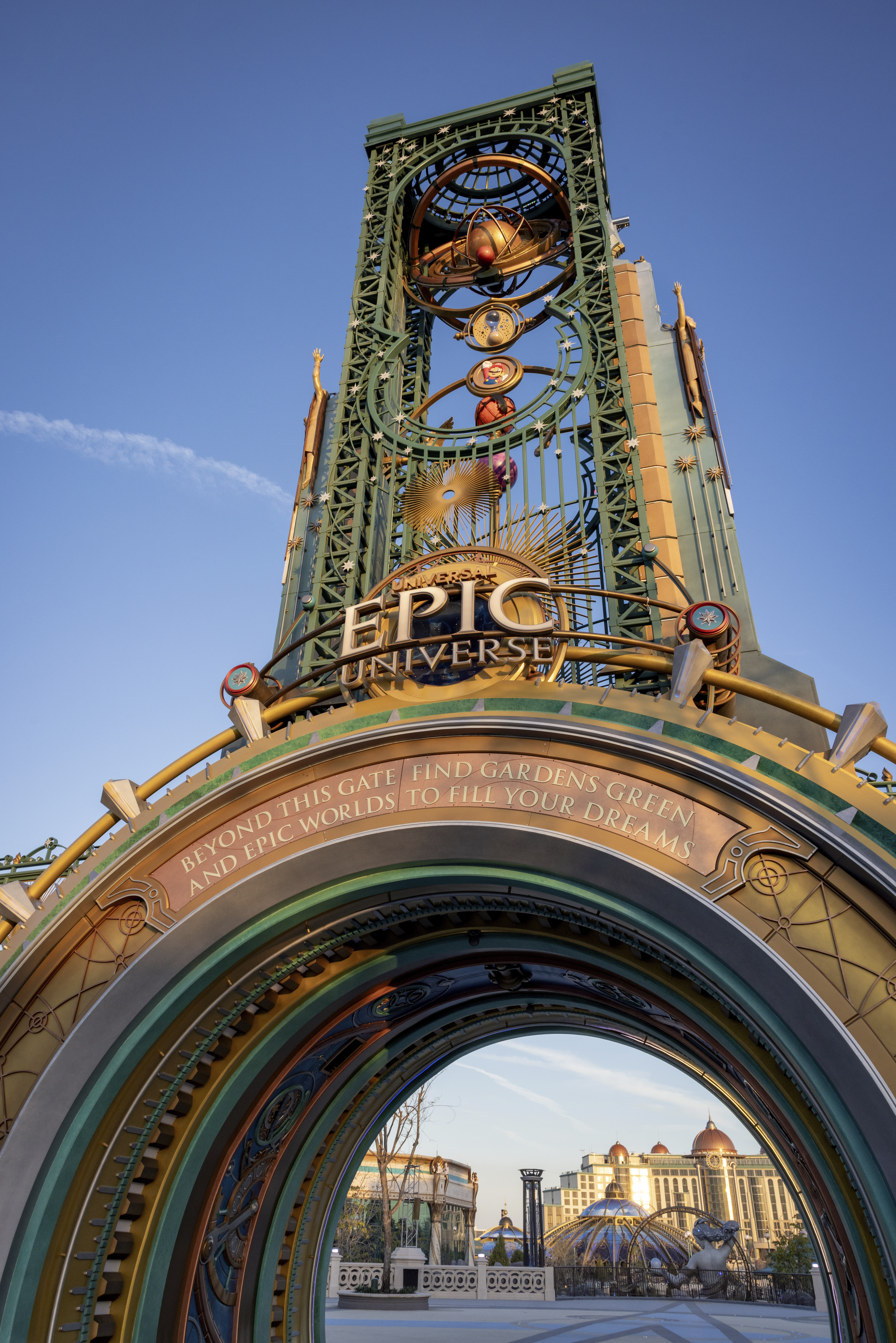 The Chronos – the icon of Universal Epic Universe
