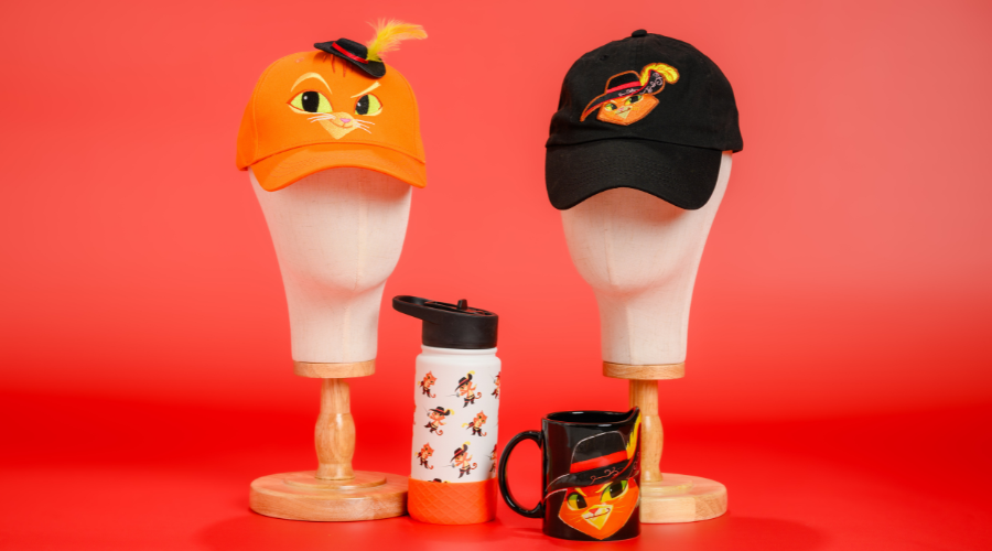 DreamWorks' Puss in Boots: Del Mar merchandise 