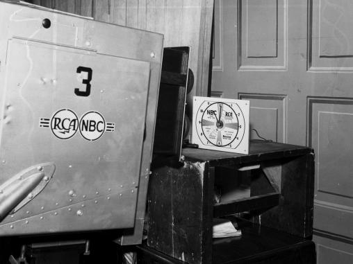 new wnbt photo_rca_bulova_ad